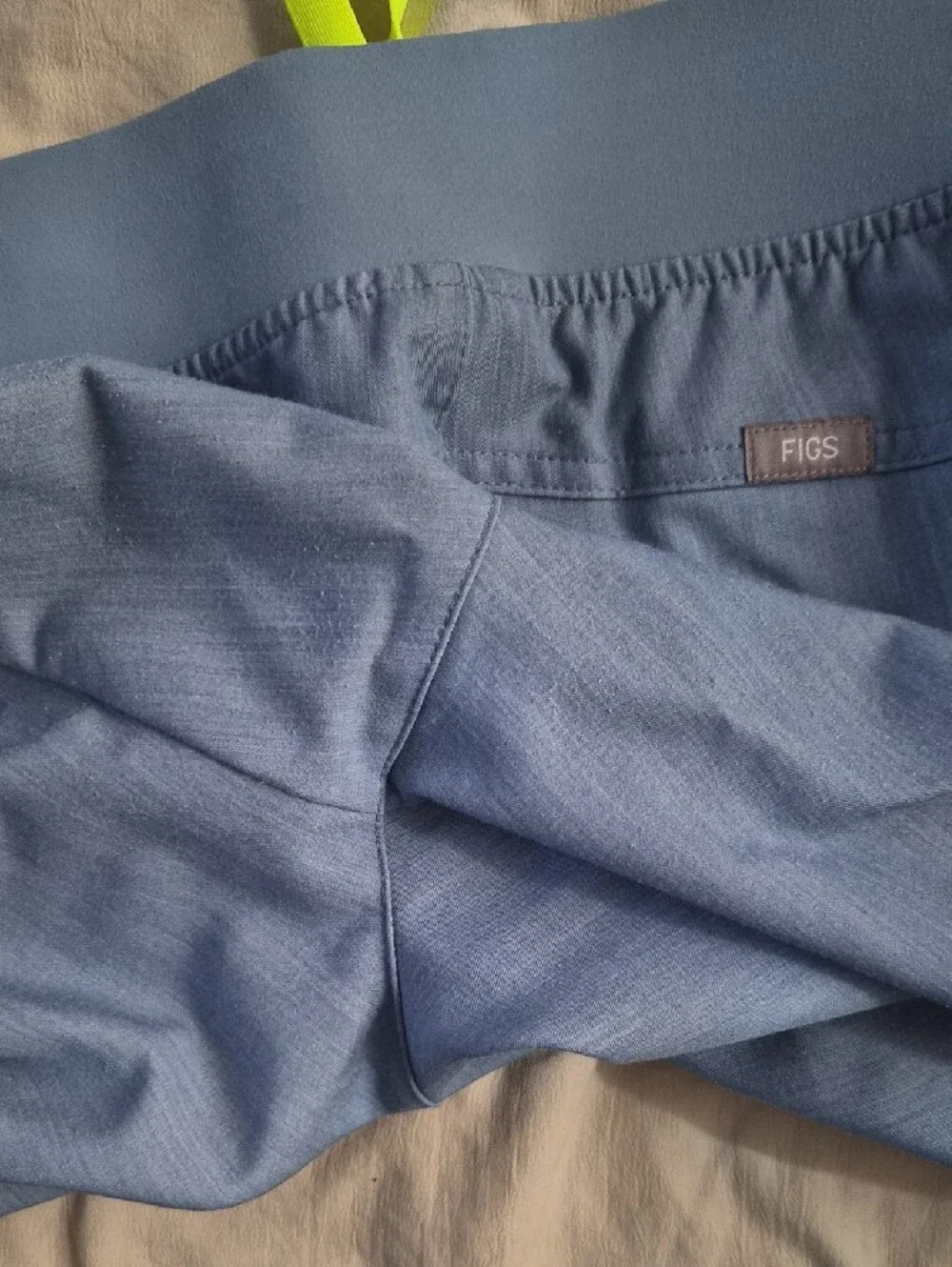 Figs Heathered Indigo Scrub Set with Neon Yellow Drawstring